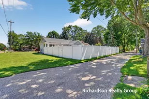 405 Douglas St, Muskegon, MI 49445 - Photo 48