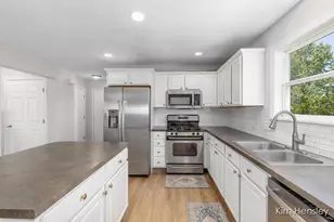 945 River Rock Dr NE, Comstock Park, MI 49321 - Photo 10