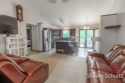 14307 Aspen Vale Drive, Holland, MI 49424 - Photo 4