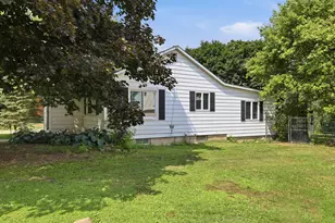 38 Arthur St, Grant, MI 49327 - Photo 24