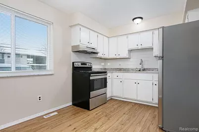 4839 Mansfield Avenue #G6, Royal Oak, MI 48073 - Photo 12
