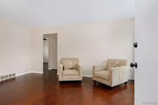 4839 Mansfield Ave, Royal Oak, MI 48073 - Photo 10