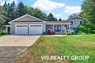 14911 Groenevelt Rd, Spring Lake, MI 49456 - Photo 2