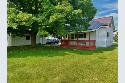 111 S Hemlock Street, Evart, MI 49631 - Photo 2