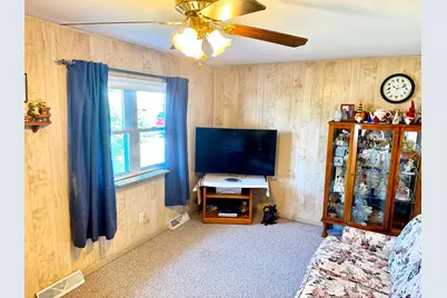 111 S Hemlock Street, Evart, MI 49631 - Photo 6