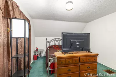 115 E Congress Street, Belding, MI 48809 - Photo 18