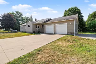 509 N Delia St, Ludington, MI 49431 - Photo 28