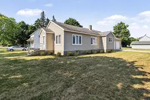 509 N Delia St, Ludington, MI 49431 - Photo 30