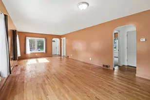 509 N Delia St, Ludington, MI 49431 - Photo 8