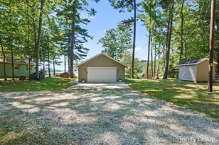 6712 E Carrigan Dr, Newaygo, MI 49337 - Photo 34