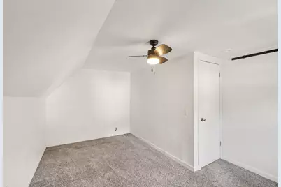 570 Valley Avenue NW, Grand Rapids, MI 49504 - Photo 12