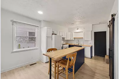 570 Valley Avenue NW, Grand Rapids, MI 49504 - Photo 6