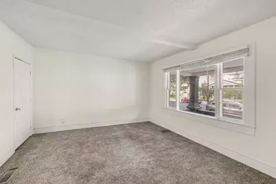 570 Valley Avenue NW, Grand Rapids, MI 49504 - Photo 4