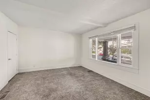 570 Valley Ave NW, Grand Rapids, MI 49504 - Photo 4