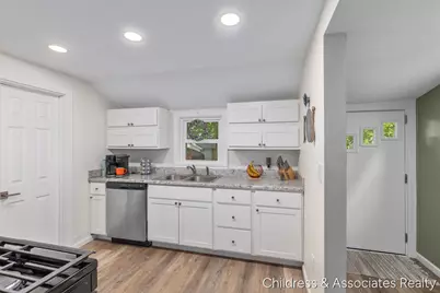 1108 Widdicomb Avenue NW, Grand Rapids, MI 49504 - Photo 10