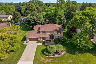35126 Quaker Way, Farmington Hills, MI 48331 - Photo 4