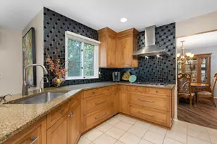 35126 Quaker Way, Farmington Hills, MI 48331 - Photo 16