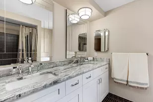 35126 Quaker Way, Farmington Hills, MI 48331 - Photo 40