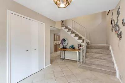 35126 Quaker Way, Farmington Hills, MI 48331 - Photo 6