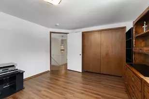 35126 Quaker Way, Farmington Hills, MI 48331 - Photo 34
