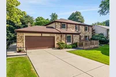 35126 Quaker Way, Farmington Hills, MI 48331 - Photo 2
