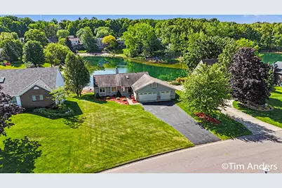 6090 Arroyo Vista Drive NE, Rockford, MI 49341 - Photo 4