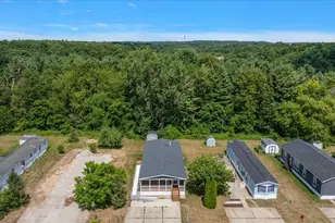 7422 Woods Edge Dr NE, Belmont, MI 49306 - Photo 14