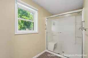 618 E Benton St, Greenville, MI 48838 - Photo 22