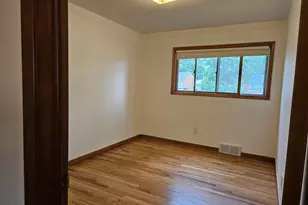 32740 Grandview Ave, Westland, MI 48186 - Photo 12