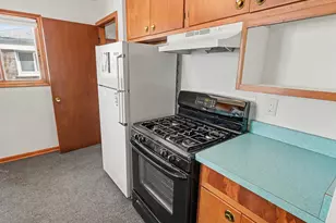 32740 Grandview Ave, Westland, MI 48186 - Photo 8