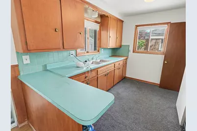 32740 Grandview Avenue, Westland, MI 48186 - Photo 6