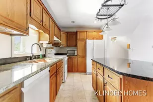 204 N Harbor Ave, Grand Haven, MI 49417 - Photo 12