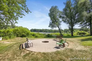 2484 Shadow Lake Ct NE, Grand Rapids, MI 49505 - Photo 40