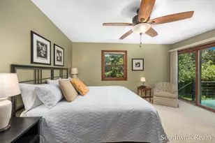 2484 Shadow Lake Ct NE, Grand Rapids, MI 49505 - Photo 18