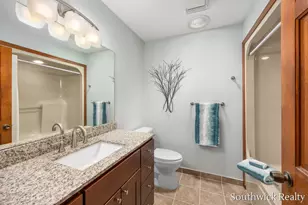 2484 Shadow Lake Ct NE, Grand Rapids, MI 49505 - Photo 16