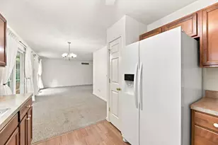 330 Carefree Ct, Niles, MI 49120 - Photo 8