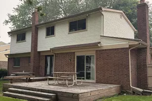 359 Old Creek Dr, Saline, MI 48176 - Photo 4