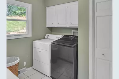 1800 Mont Rue Drive SE, Grand Rapids, MI 49546 - Photo 16