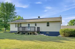 617 137th Ave, Wayland, MI 49348 - Photo 2