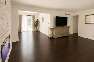 3187 W Cass Ave, Flint, MI 48504 - Photo 2