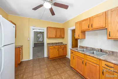 510 La Grave Avenue SE, Grand Rapids, MI 49503 - Photo 8