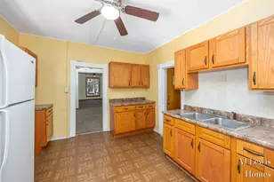 510 La Grave Ave SE, Grand Rapids, MI 49503 - Photo 8