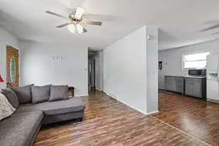481 Argyle Crescent, Milan, MI 48160 - Photo 6