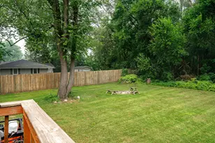1371 Hazelwood Dr, Plainwell, MI 49080 - Photo 14