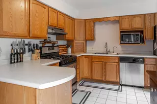 1371 Hazelwood Dr, Plainwell, MI 49080 - Photo 4