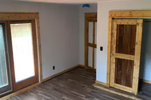 576 Pipestone St, Benton Harbor, MI 49022 - Photo 12