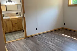 576 Pipestone St, Benton Harbor, MI 49022 - Photo 14