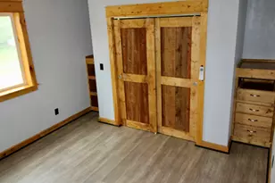 576 Pipestone St, Benton Harbor, MI 49022 - Photo 20