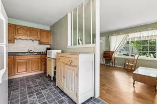 441 E Parsons Ave, Watervliet, MI 49098 - Photo 2