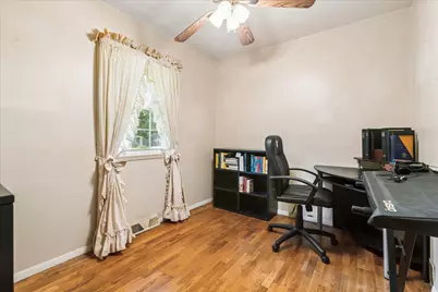 441 E Parsons Avenue, Watervliet, MI 49098 - Photo 10